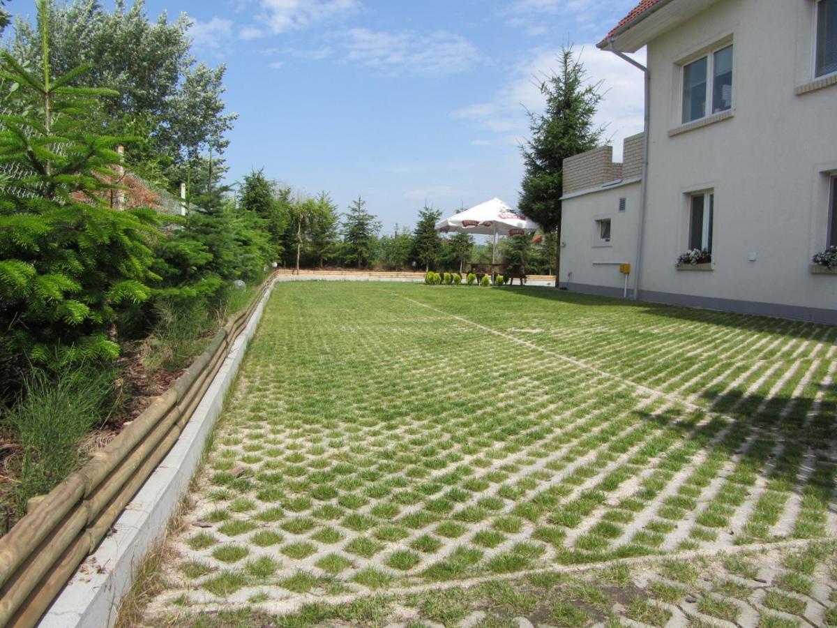 Pokoj Vivat Mierzyn  Extérieur photo